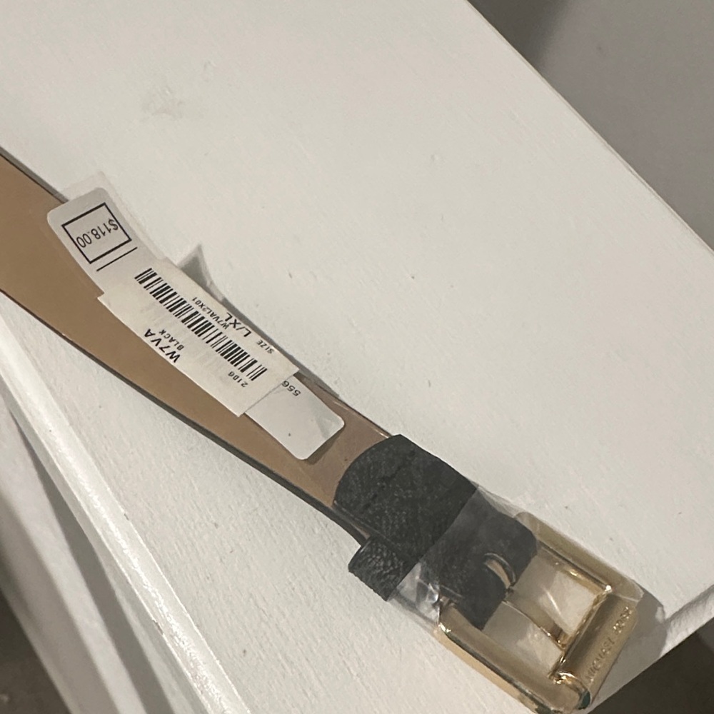 Michael Kors Black Pouch Belt Set - Picture 5 of 6